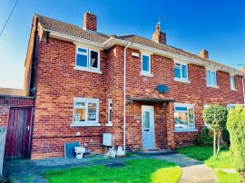 Gainsborough Gardens, Lincoln thumb 1