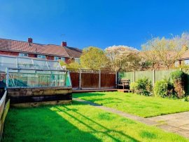 Gainsborough Gardens, Lincoln thumb 2