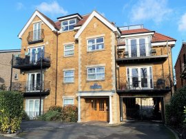 Bycullah Road, Enfield thumb 1