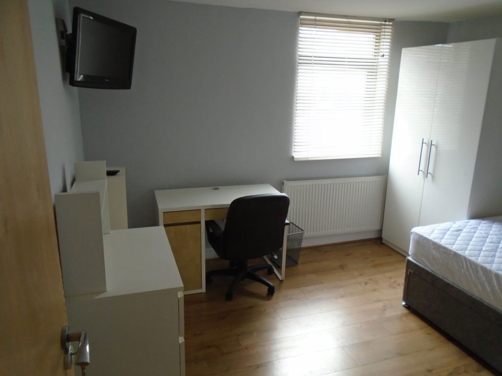 124 Tiverton Road, B29 6BT Image 6