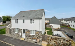 Click for details Cotton Close, Pensilva, Liskeard, Cornwall, PL14 photo