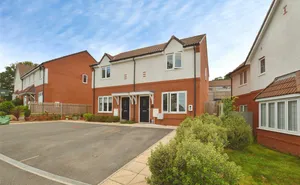Click for details Farley Grove, Exeter, Devon, EX1 photo