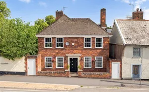 Click for details East Street, Crediton, Devon, EX17 photo