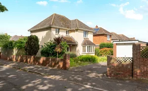 Click for details Freelands Close, Exmouth, EX8 photo