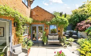 Click for details Moor Park, Honiton, Devon, EX14 photo