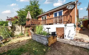 Click for details Alexandra Road, Crediton, Devon, EX17 photo