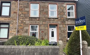 Click for details Pendarves Street, Tuckingmill, Camborne, Cornwall, TR14 photo