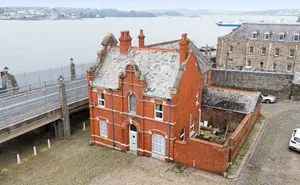 Click for details Cornwall Beach, Devonport, Plymouth, PL1 photo
