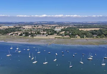 Selling stunning houses and waterfront properties with breathtaking views