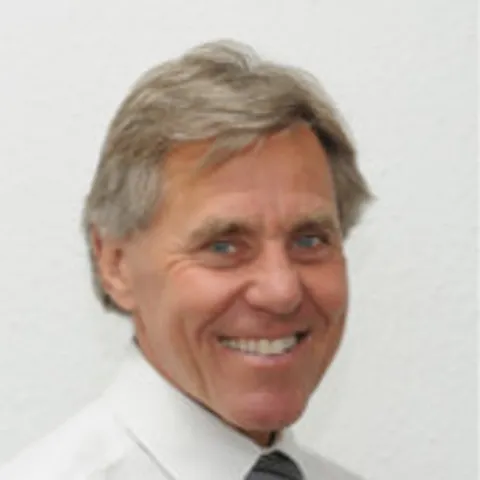 Andrew Willmer