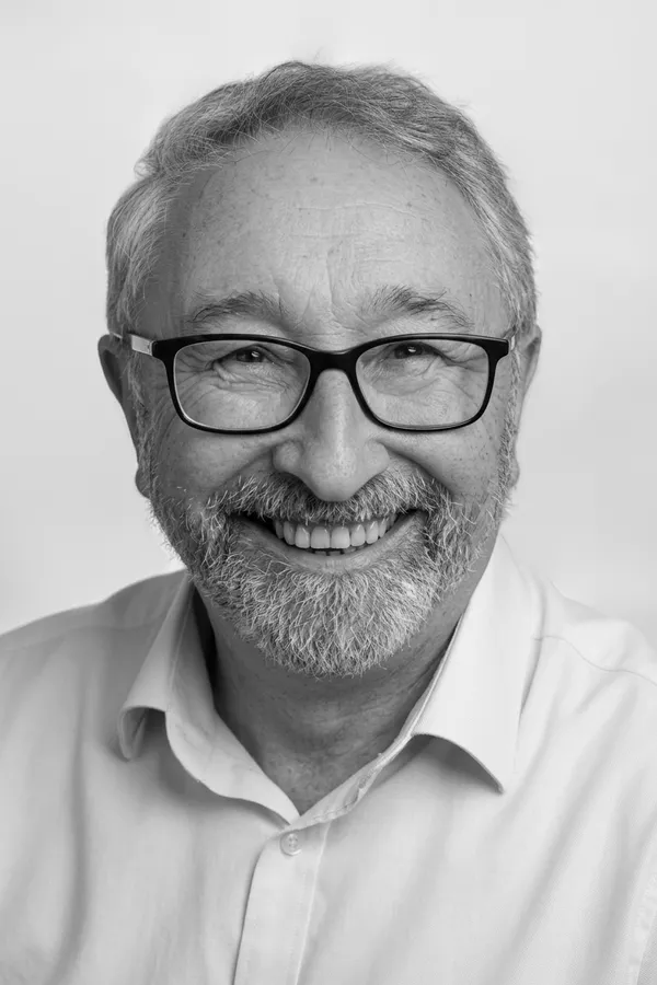 Stephen  Hobday photo