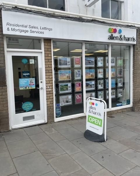 Estate Agent in Calne Contact Us Allen & Harris