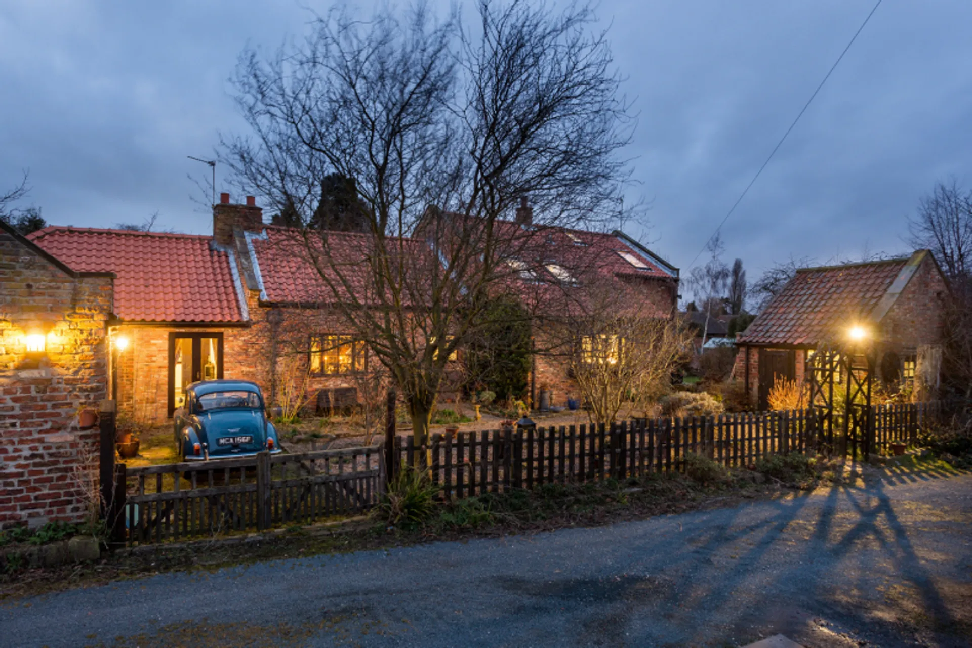 https://mr1.homeflow-assets.co.uk/files/media/image/0000/0000/439ef49f2a3e40f4fd4472c50f01e821/exceptional.png