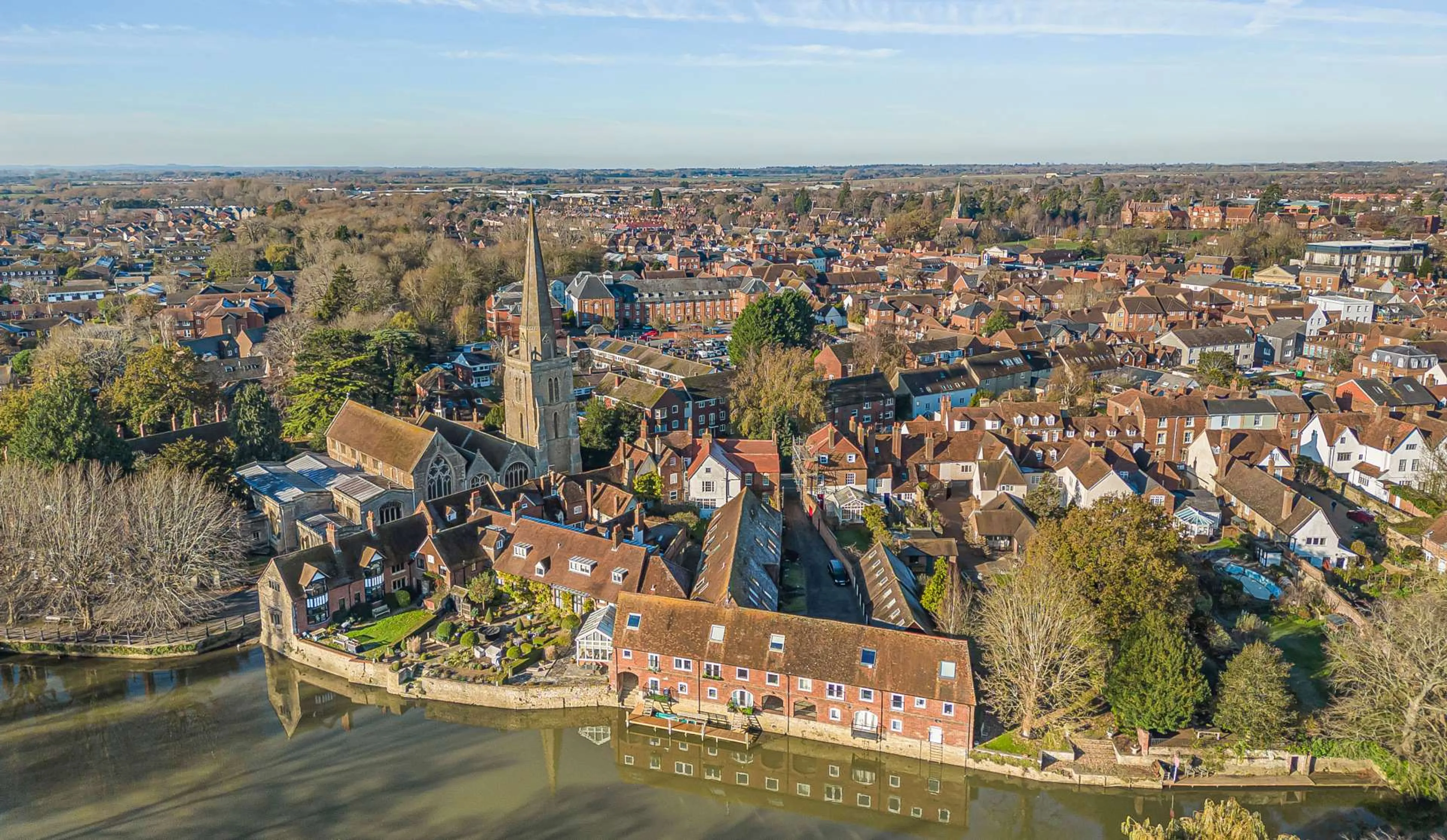 https://mr1.homeflow-assets.co.uk/files/media/image/0000/0000/0295238a028e1f818b268209f9a22217/abingdon-hero.jpg