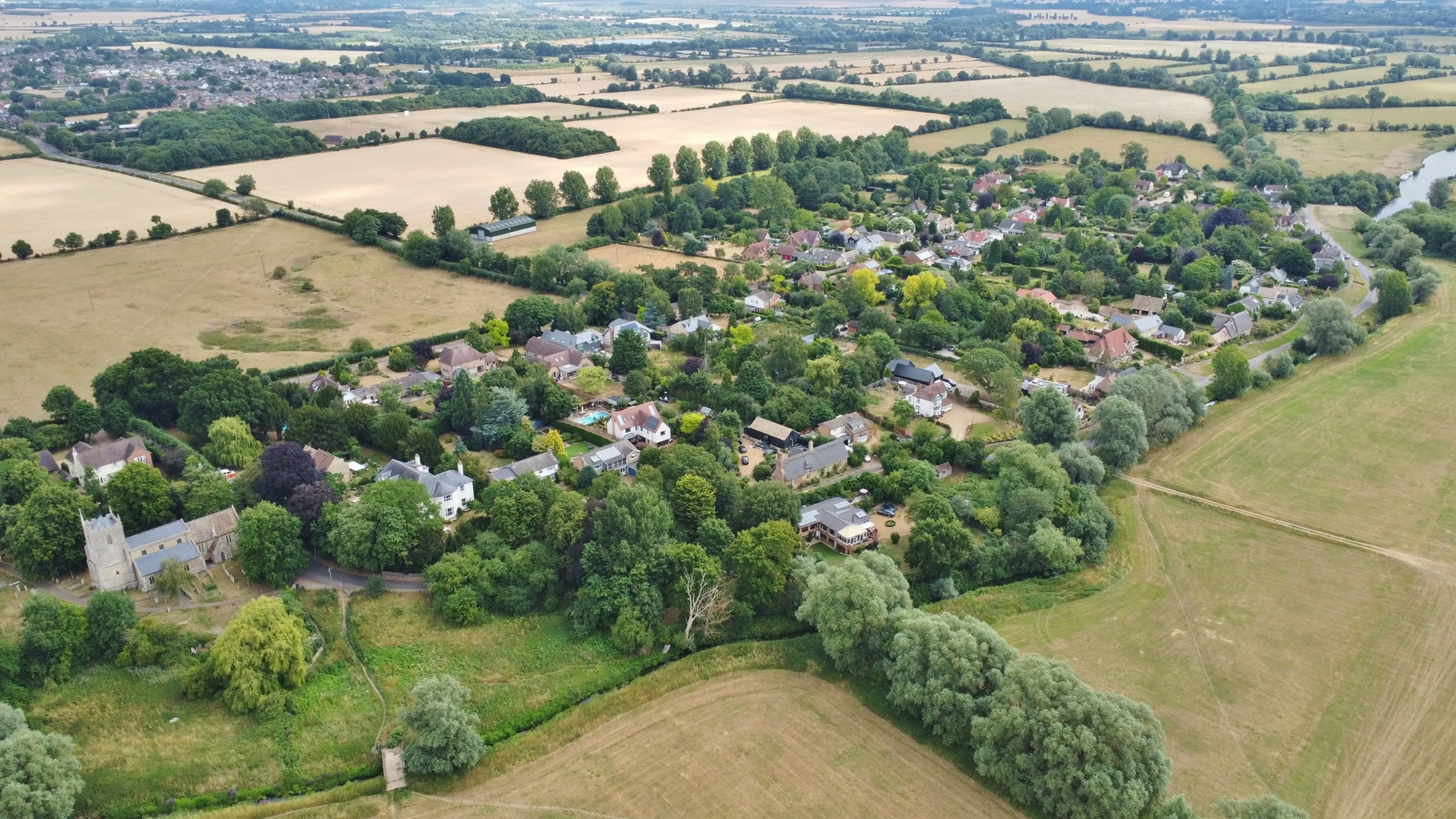 https://mr1.homeflow-assets.co.uk/files/media/image/0000/0000/79a5412423d5a8b71fb4661ac6d74cd6/483066092_9239829336064112_7957984656315533534_n.jpg
