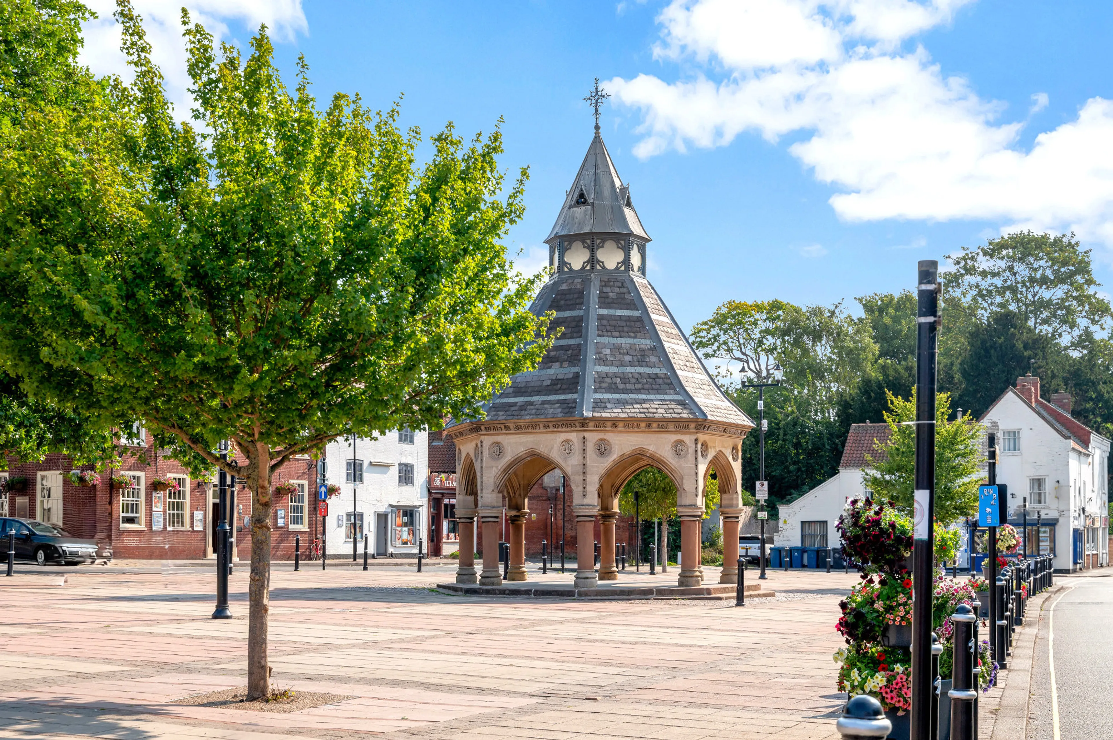 https://mr1.homeflow-assets.co.uk/files/media/image/0000/0000/87532aa31714690864d0340a87cf769e/BinghamTownCentreButterCross.jpg