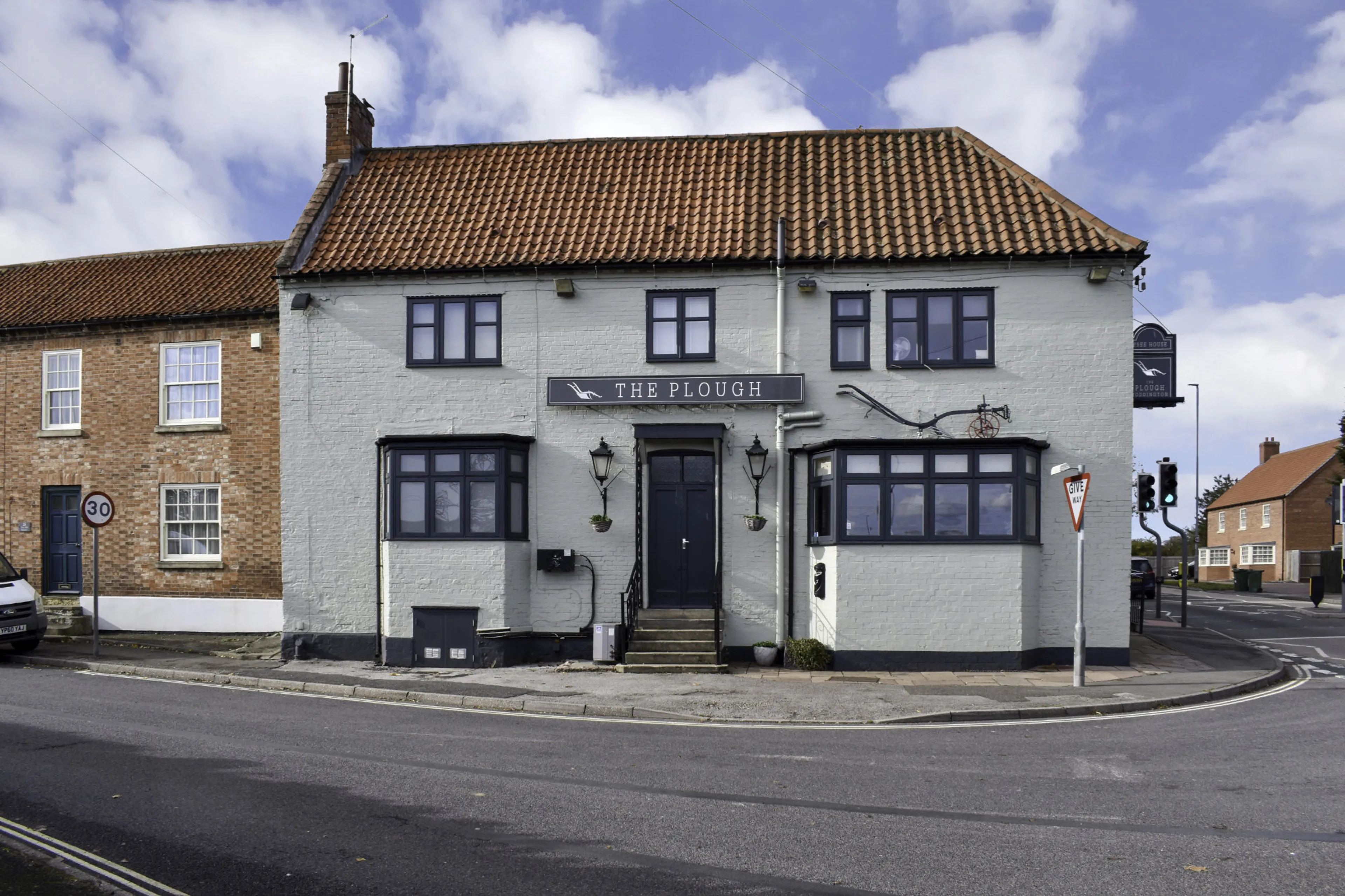 https://mr1.homeflow-assets.co.uk/files/media/image/0000/0000/89e5054797ec7362cc36047019d2dd23/Coddington-Area-Guide-1.jpg
