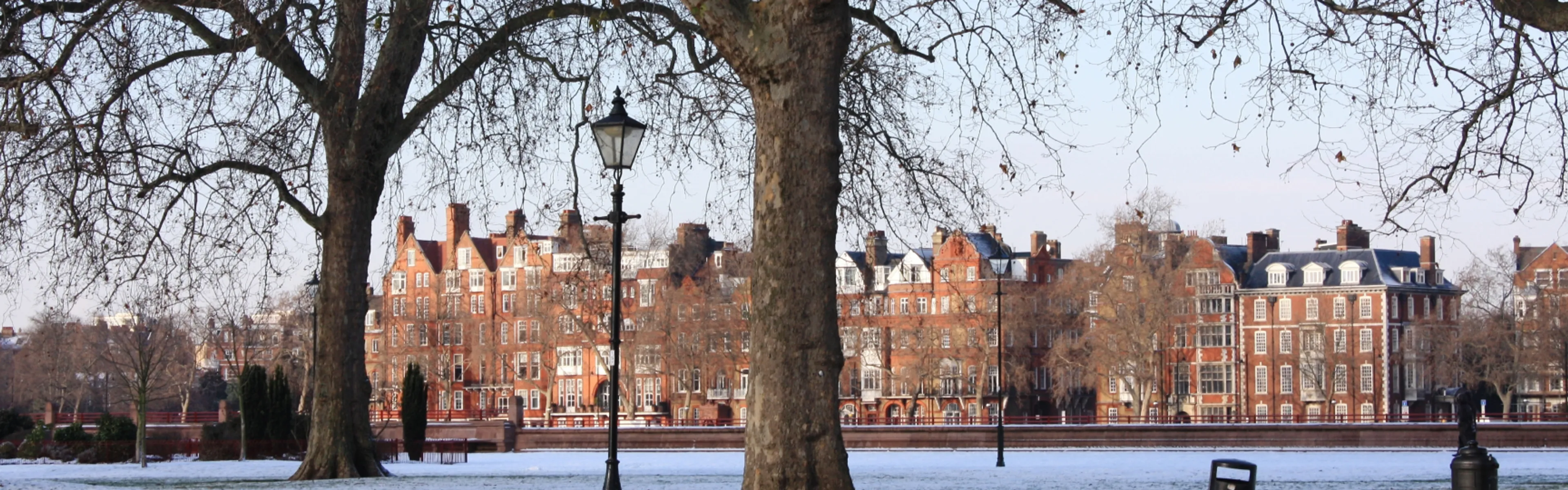 https://mr1.homeflow-assets.co.uk/files/media/image/0000/0000/97cd87e900c7deba0261d4c111e5e099/1728x540-Battersea&Clapham.jpg