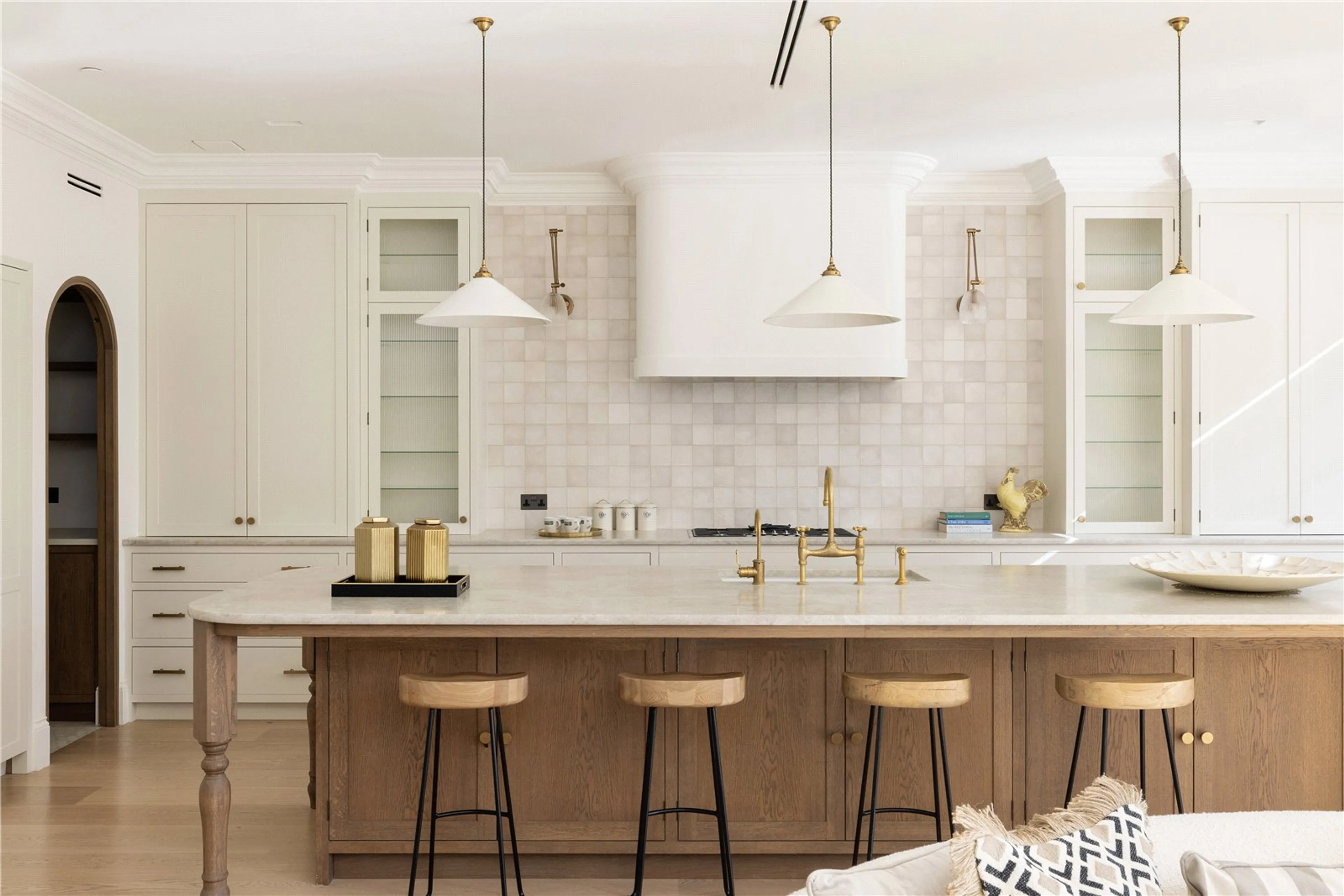 https://mr1.homeflow-assets.co.uk/files/media/image/0000/0000/a9e47f01f41c0d8168cd64593d6cfb16/58Sudbrooke2.jpg