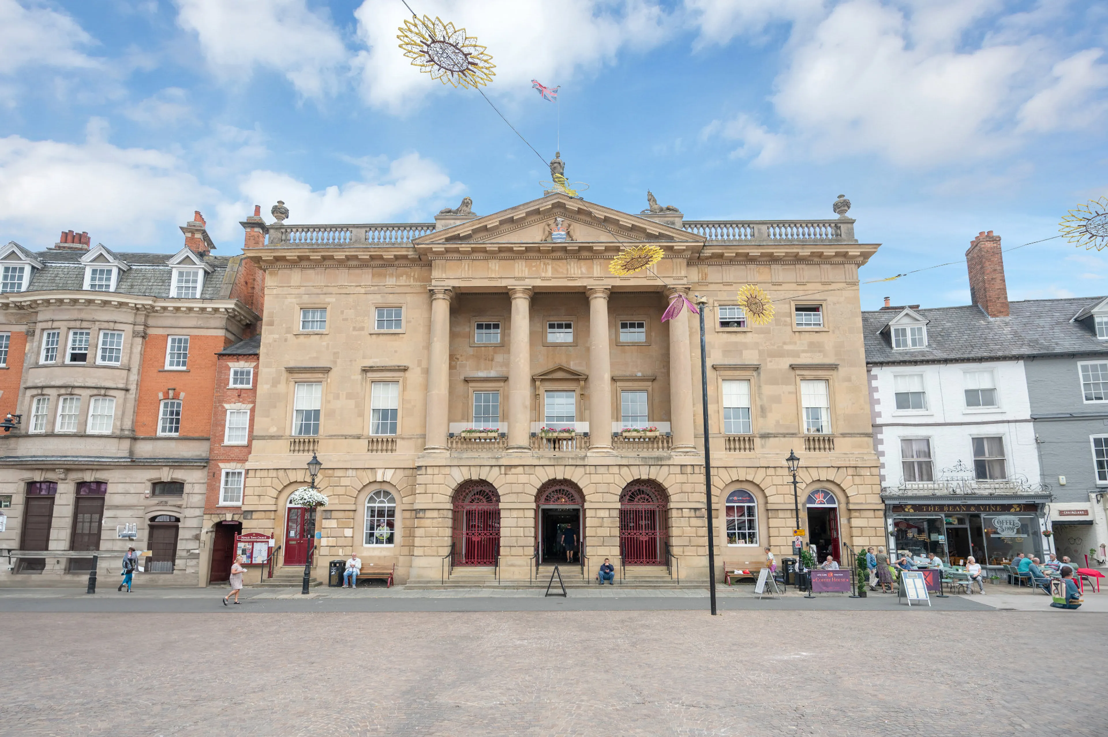 https://mr1.homeflow-assets.co.uk/files/media/image/0000/0000/b4a332f12a5f4e31a3f12a6c2d8af0a6/Newark2.jpg