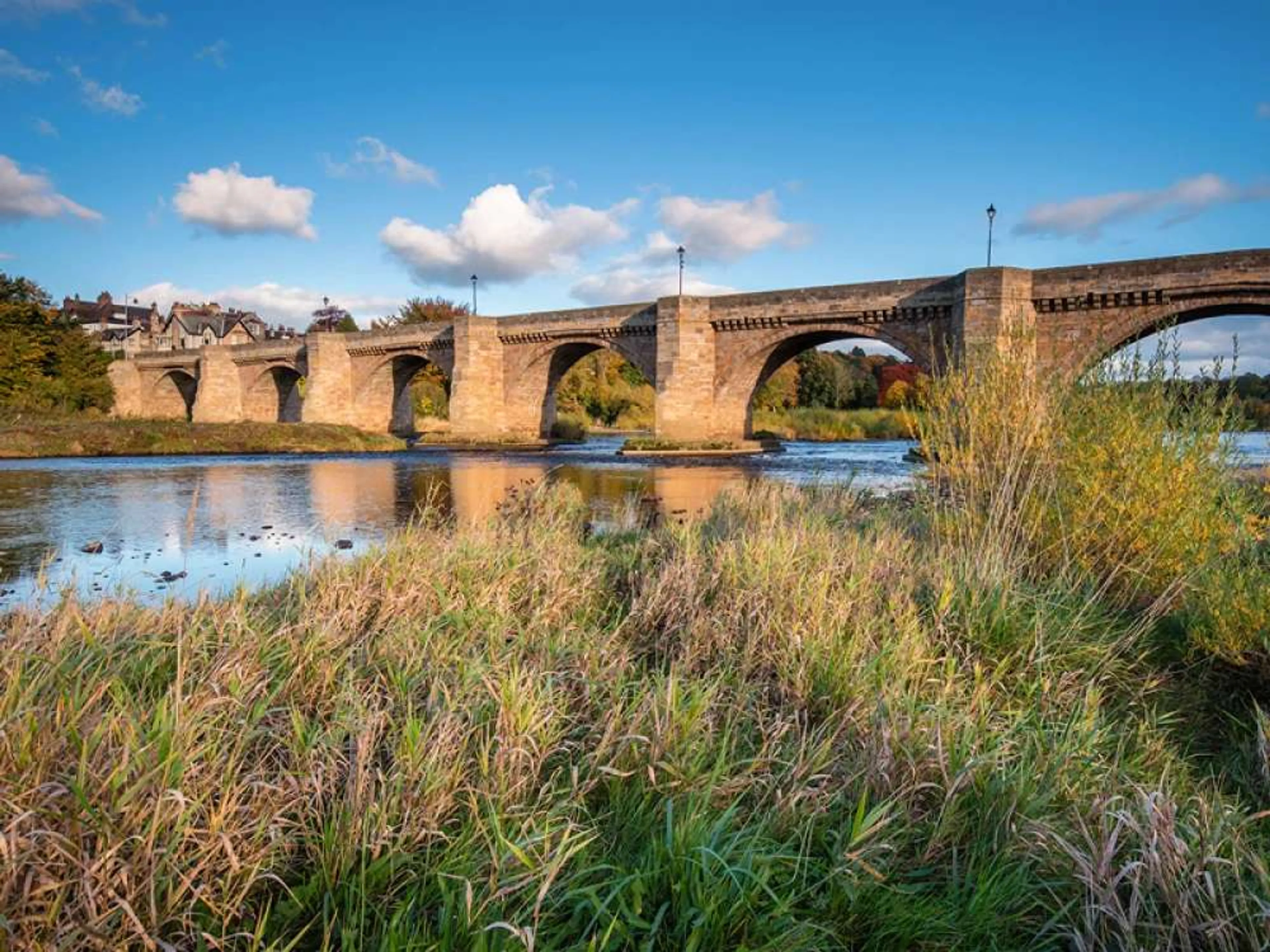 https://mr1.homeflow-assets.co.uk/files/media/image/0000/0000/e8b63b0edcb46350c9e5080d499d7464/corbridge.jpg
