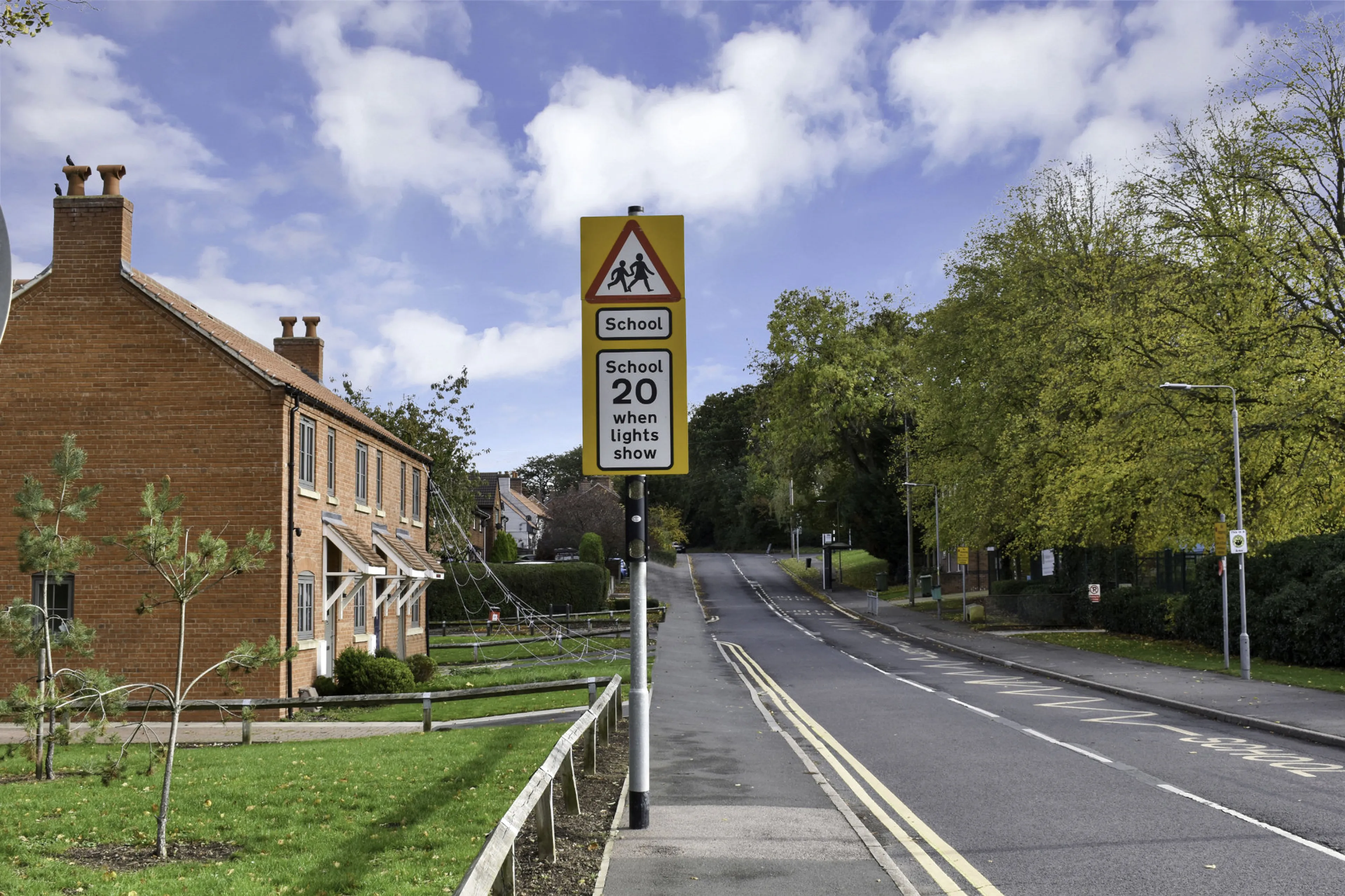 https://mr1.homeflow-assets.co.uk/files/media/image/0000/0000/eb223e3db2e87df11e977abbf5a20835/Coddington-Area-Guide-2.jpg