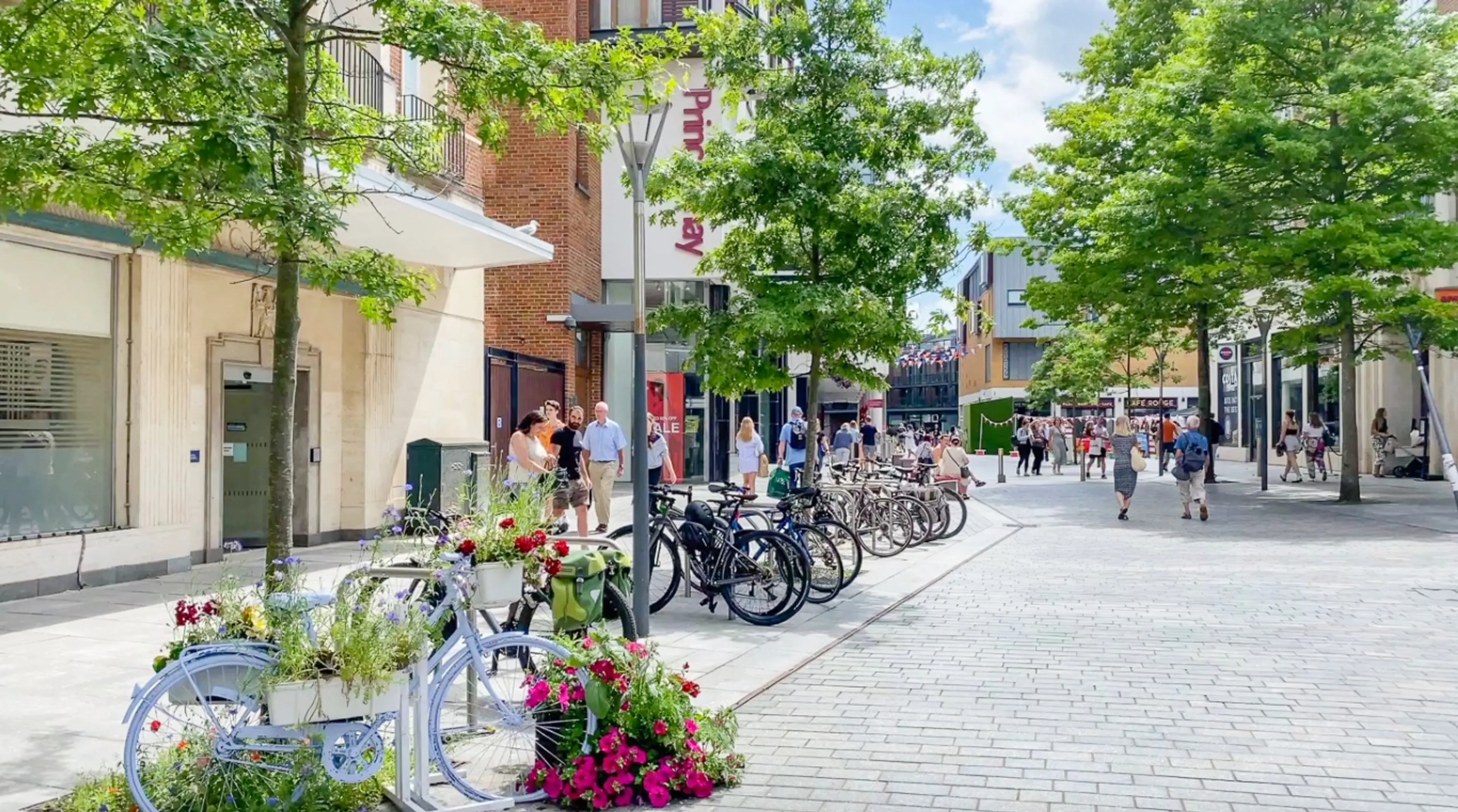 ExeterCityCentreGVs-6(Medium).jpg