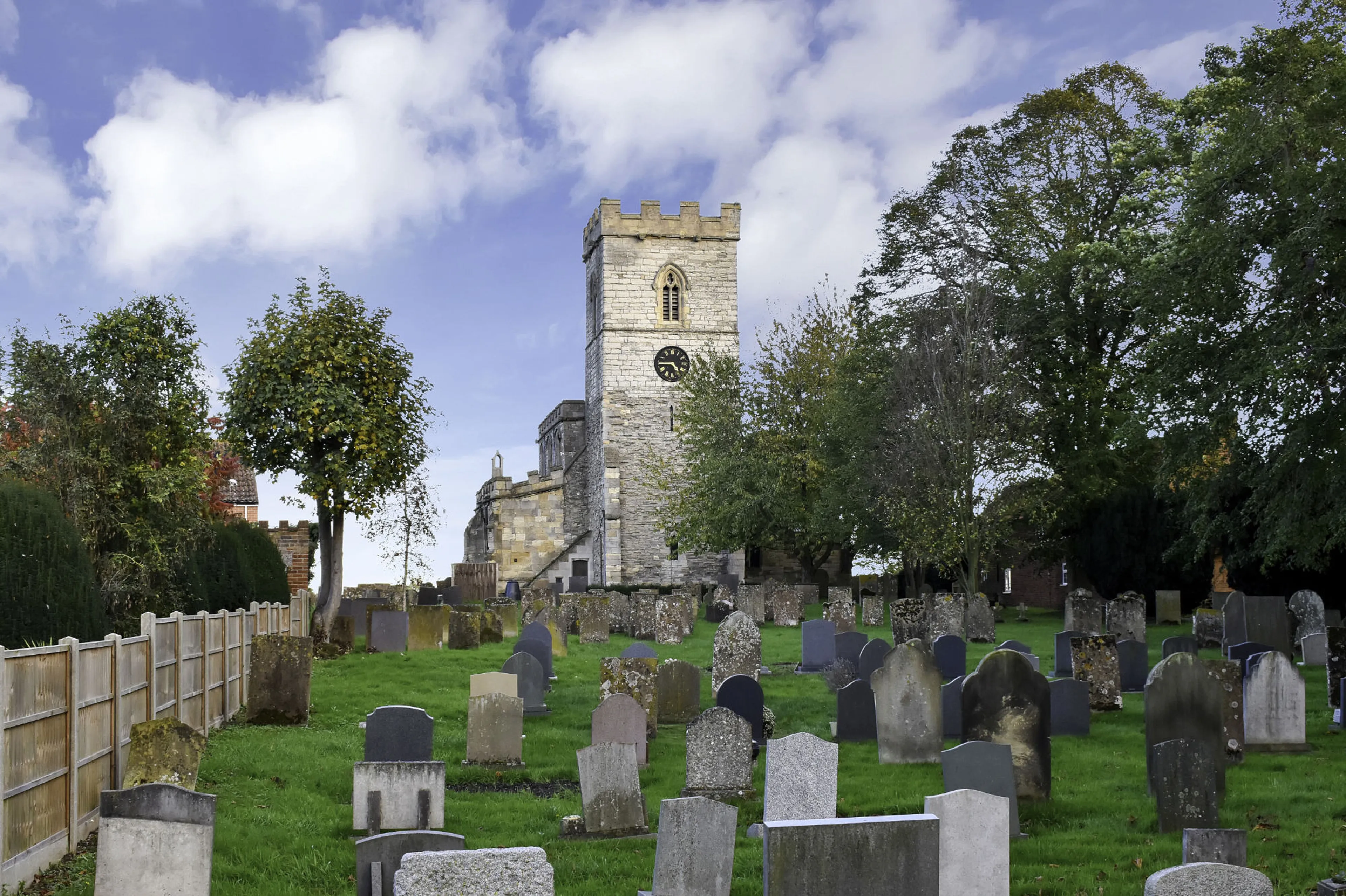 https://mr1.homeflow-assets.co.uk/files/media/image/0000/0000/fa5adf44f2c338028fa6047d856bd408/North-Muskham-Area-Guide-5.jpg