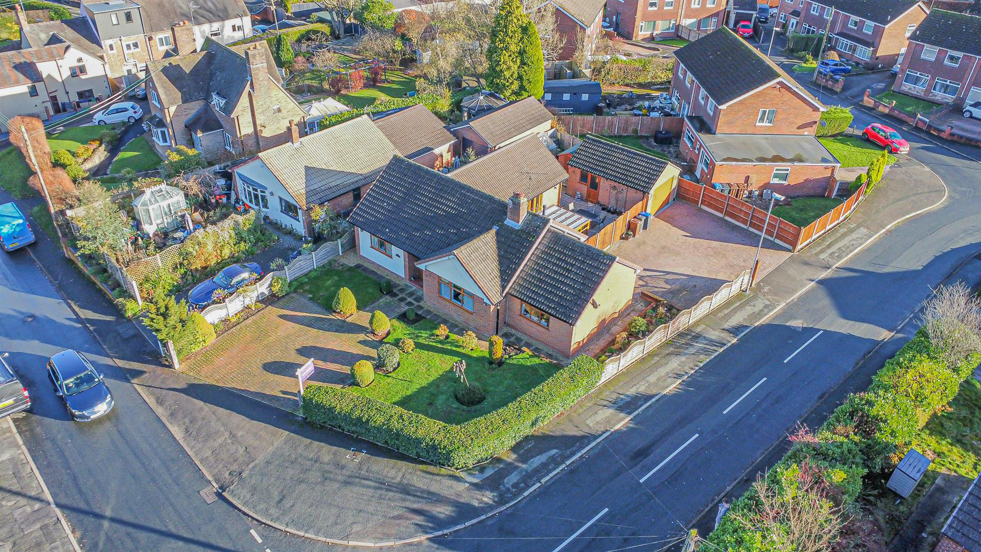 https://mr1.homeflow-assets.co.uk/files/media/image/0000/0000/6dc48c3485ae39672b1f7c3a43b1cc49/Kingley.jpg