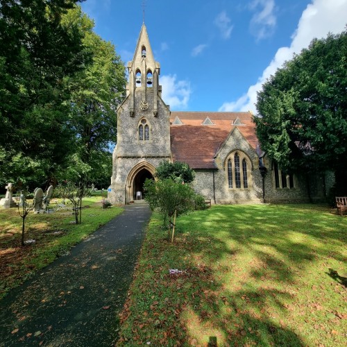 https://mr1.homeflow-assets.co.uk/files/media/image/0000/0000/9d516814d6d17284073a13c47223c042/woodley.jpg