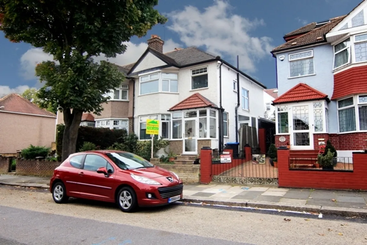 DOLLIS HILL AVENUE, NW2 6RG 