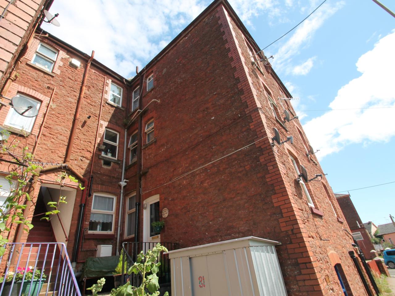2 bedroom property to let in Merritt Flats, Totnes Road, Paignton, TQ3