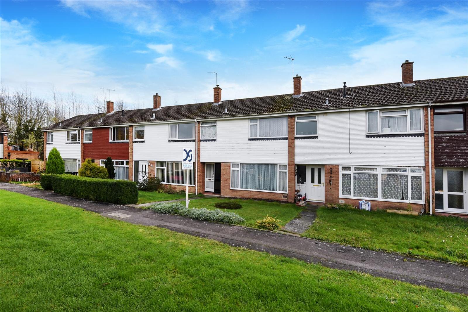 3 bedroom property for sale in Mayfield Avenue, Grove, Wantage Guide