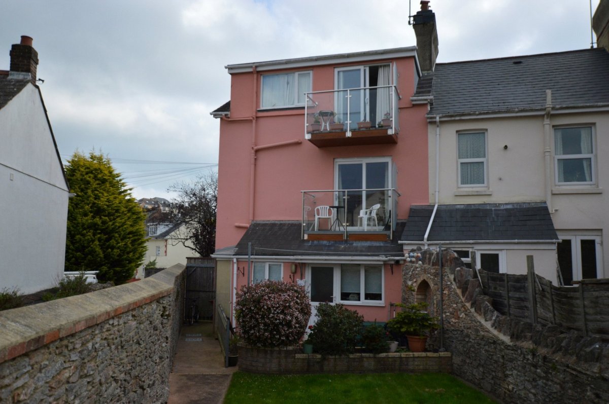 1 bedroom property to let in Drew Street, Brixham, Devon, TQ5 £450 pcm