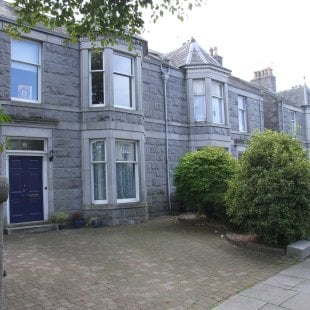 Ton Place 5 Bedroom Semi Detached House Ton Place 5 Bedroom Semi Detached House