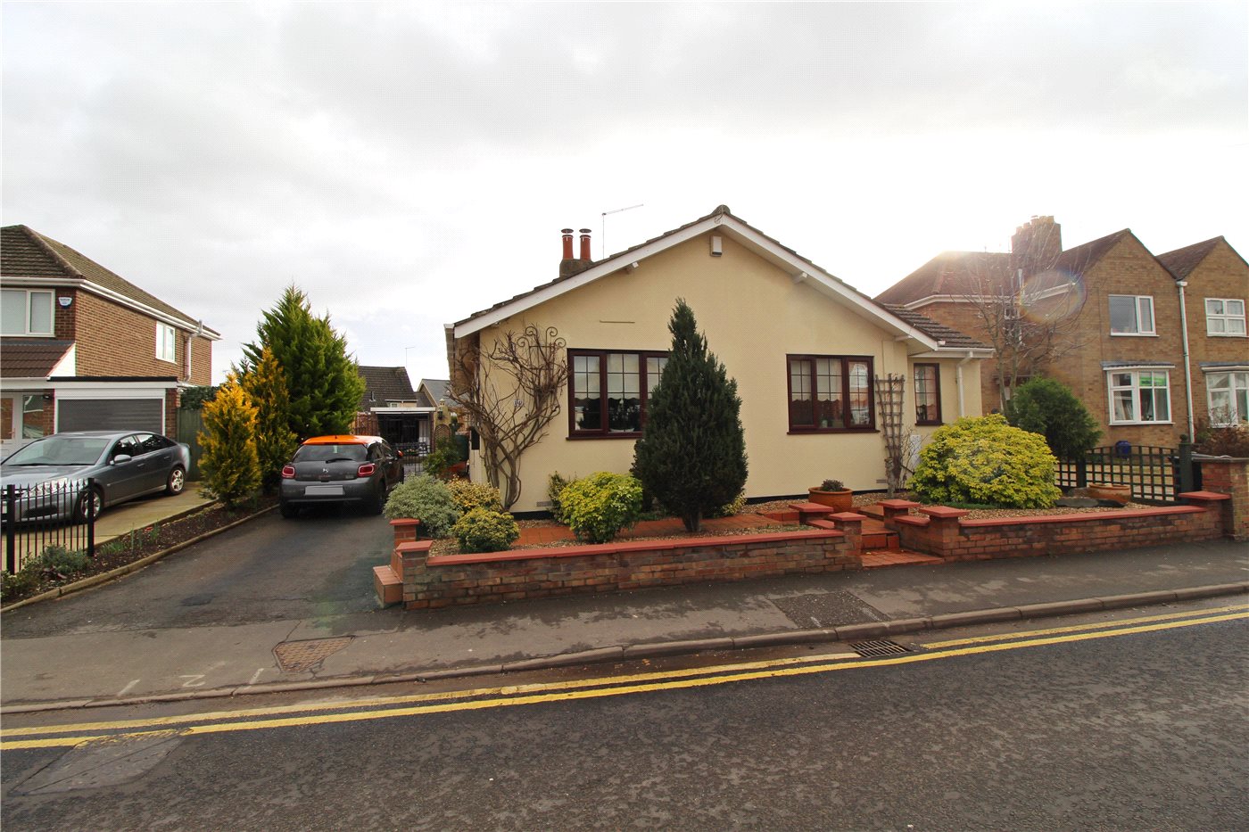 2 bedroom property for sale in Horsegate, Deeping St. James