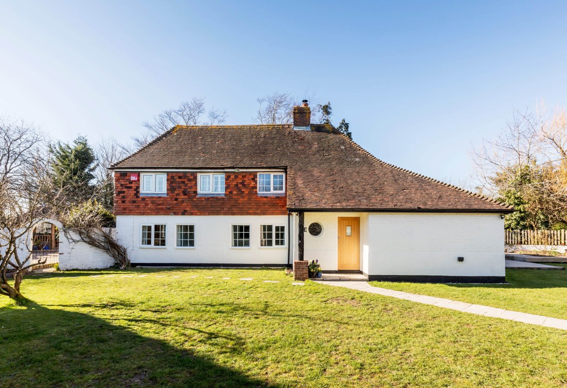 3 bedroom property for sale in Bosham, Chichester Price on application