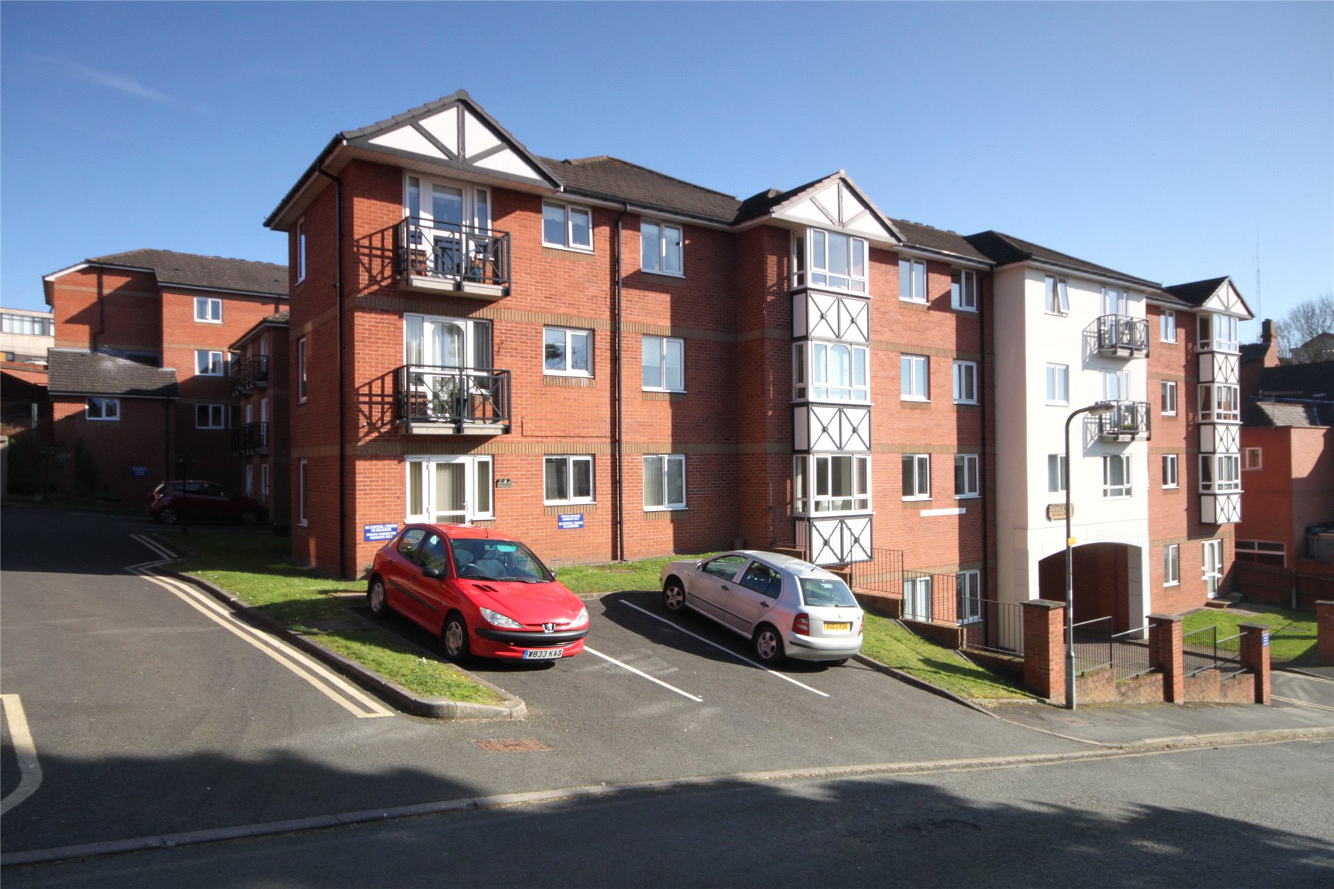 Andrew Grant 2 bedroom property for sale in Law Court