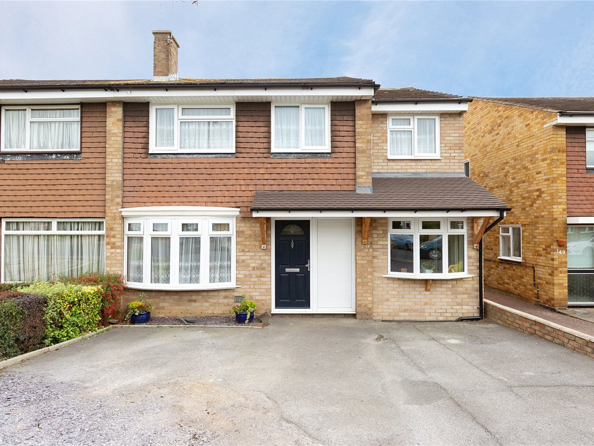 5 bedroom property for sale in Drive, Chelmsford, Essex, CM2 £