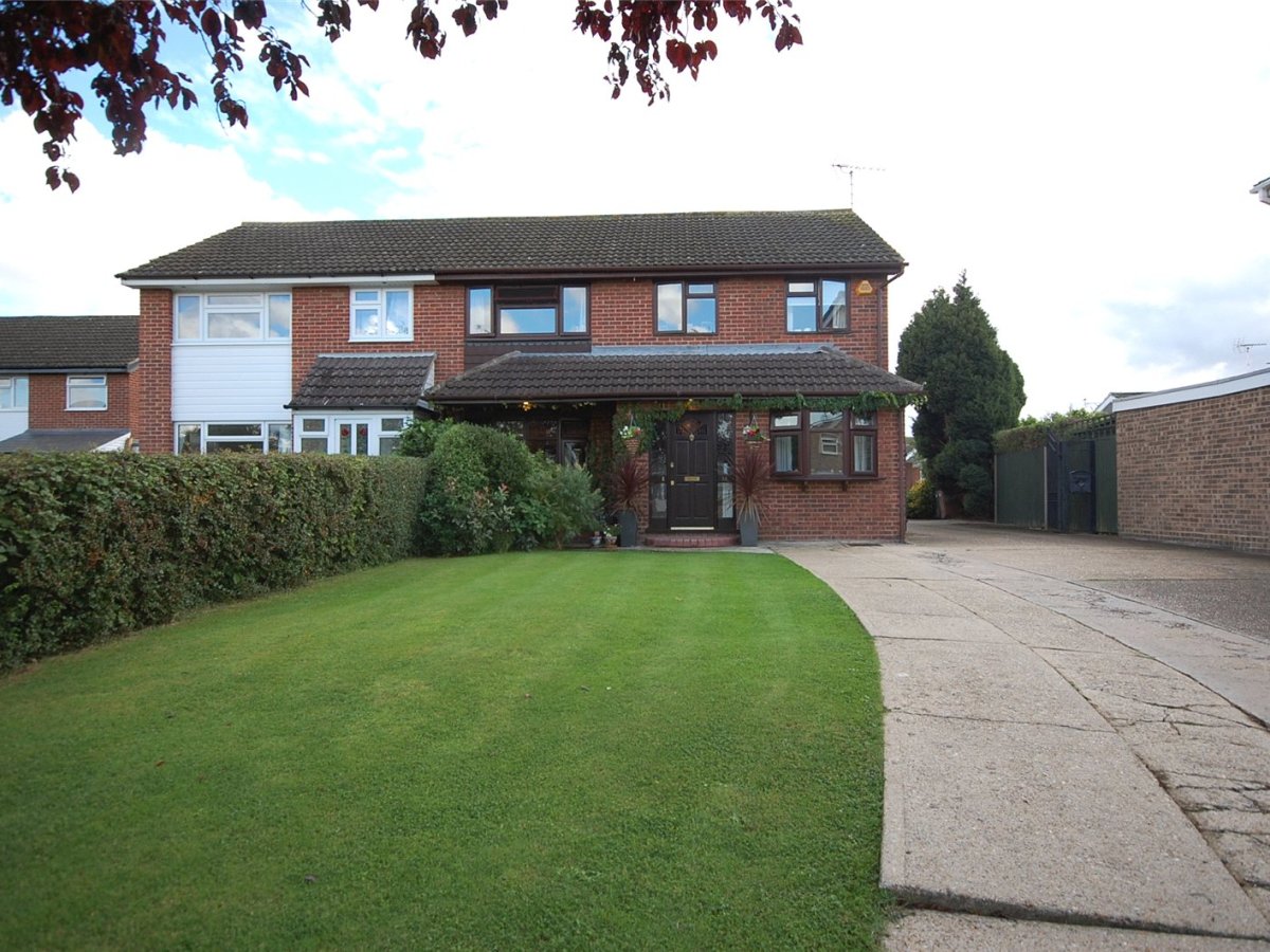 5 bedroom property for sale in Saltcoats, South Woodham Ferrers