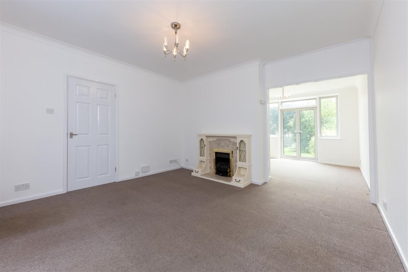 3 bedroom property for sale in Lordship Lane, Letchworth Garden City