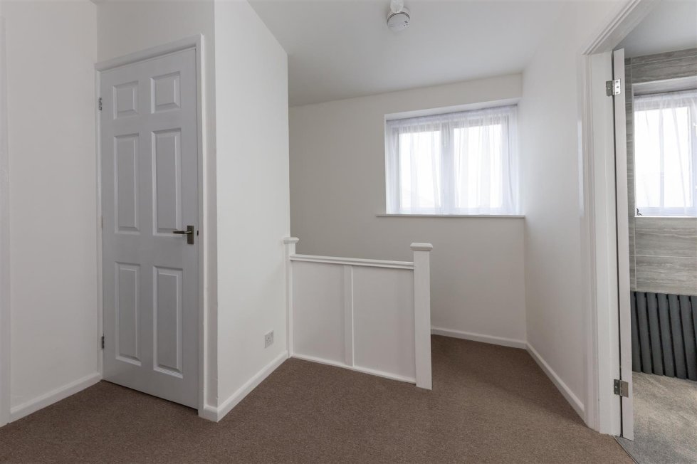 3 bedroom property for sale in Lordship Lane, Letchworth Garden City