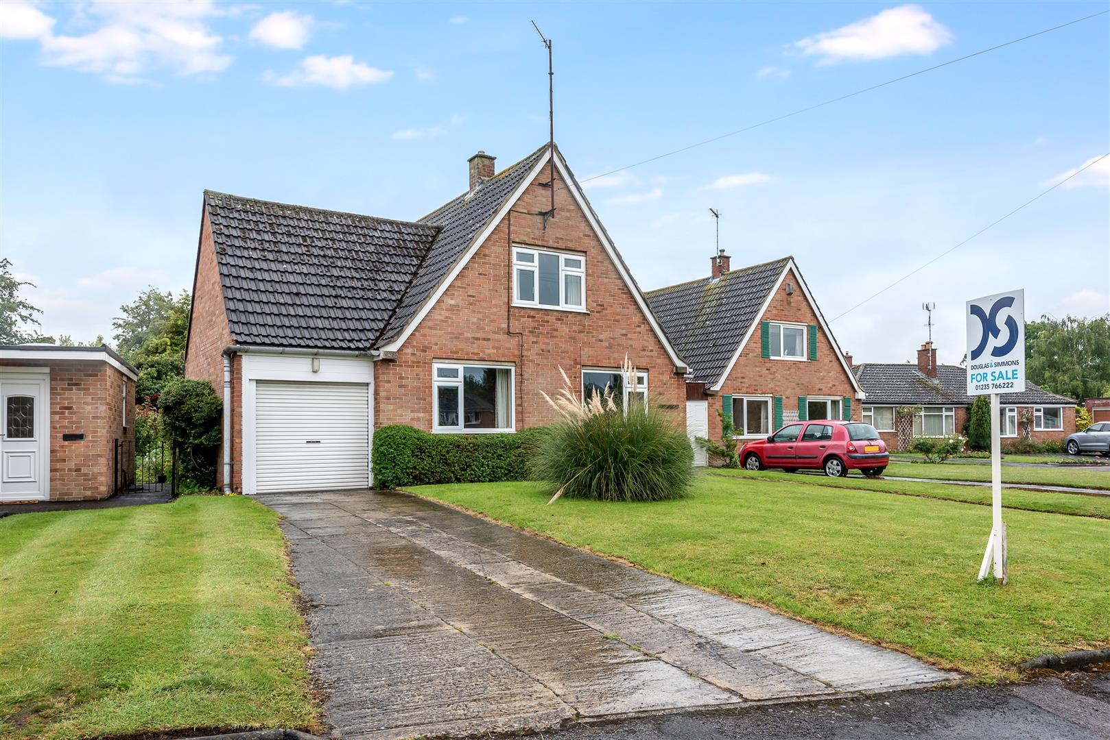 3 bedroom property for sale in Palmers, Wantage Guide price £349,950