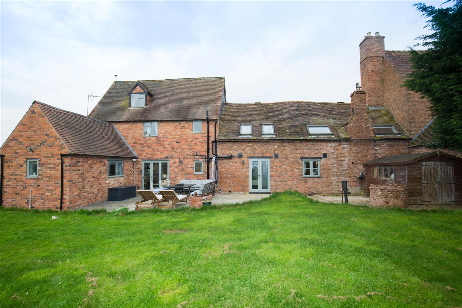 4 bedroom property for sale in Red Lane, Hampton, Evesham £525,000
