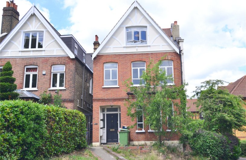 2 bedroom property to rent in Grove Park, Camberwell, SE5 £1600 pcm