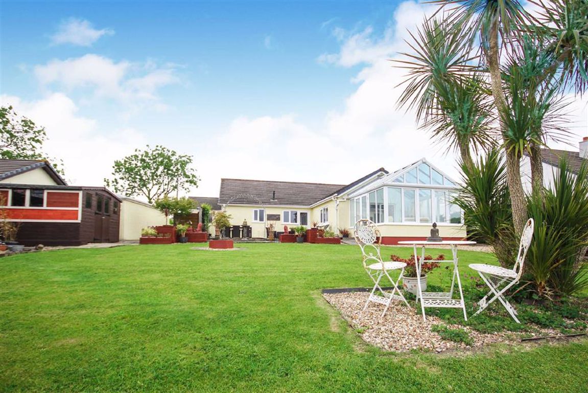 3 bedroom property for sale in Hill Lane, Jeffreyston, Jeffreyston Kilgetty Offers in the