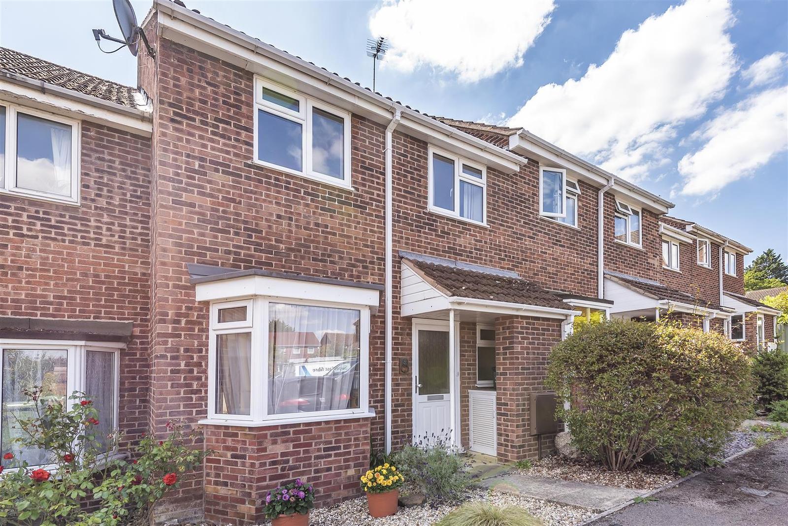 3 bedroom property for sale in Priory Orchard, Wantage Guide price £