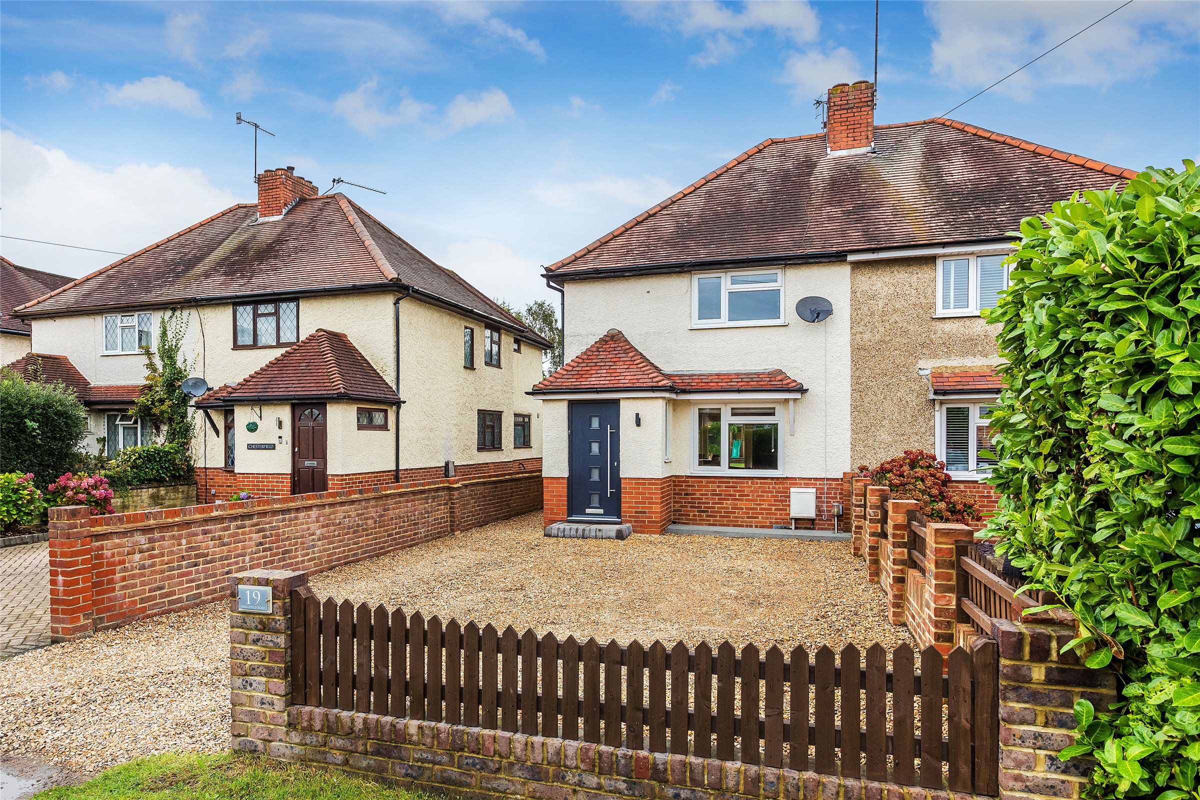 3 bedroom property for sale in Smallfield Road, Horley, Surrey, RH6