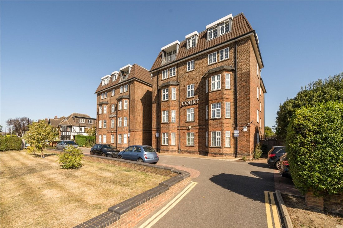 2 bedroom property for sale in Tudor Court, Gunnersbury Avenue, London, W5 £550,000