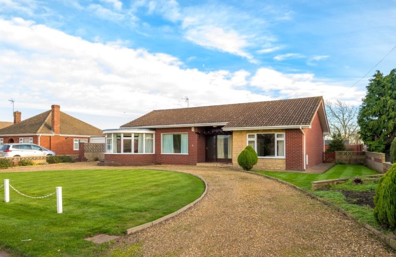 2 bedroom property for sale in Broadgate, Weston, Spalding, PE12 £299,950